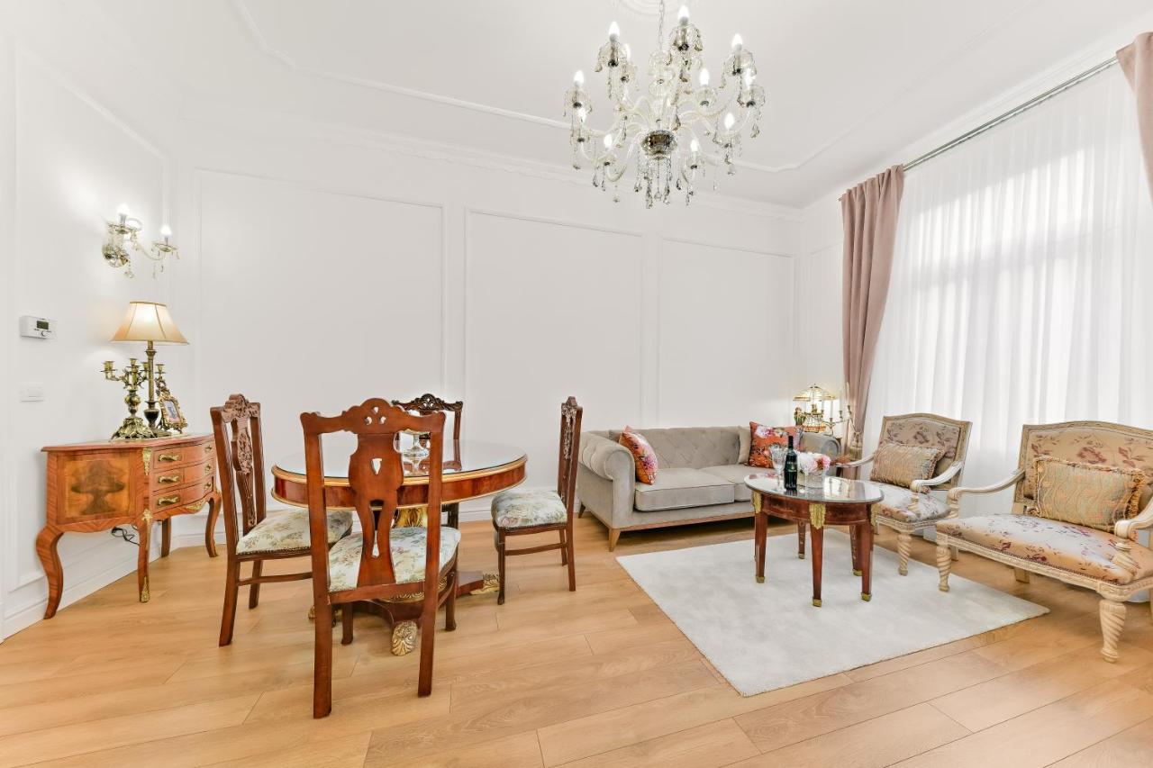 Luxury Class Apartment - 1St Floor, Large Apartment, Downtown, Newly Renovated, Fast Wifi, 4X Air Conditioning 자그레브 외부 사진