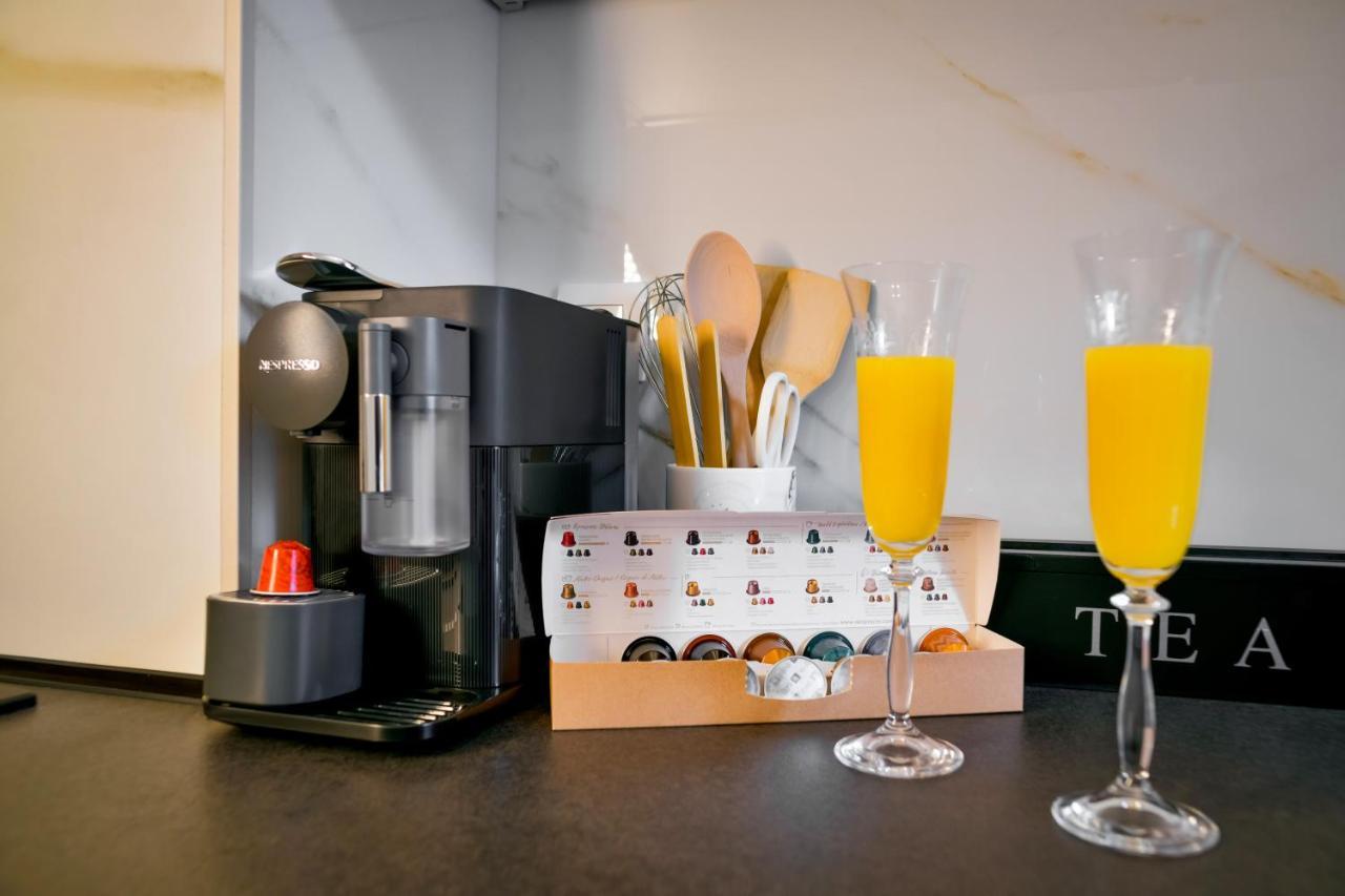 Luxury Class Apartment - 1St Floor, Large Apartment, Downtown, Newly Renovated, Fast Wifi, 4X Air Conditioning 자그레브 외부 사진